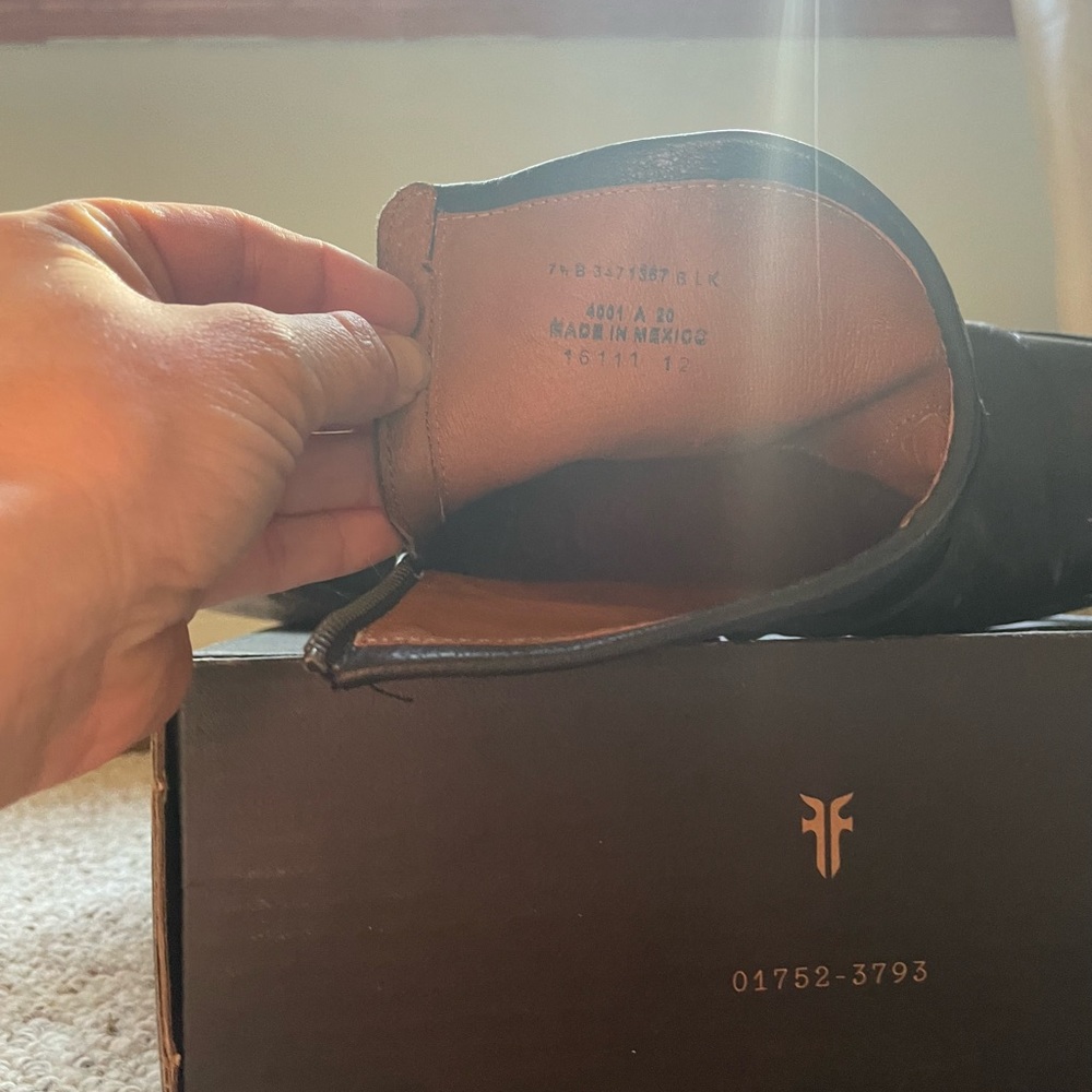 Frye Portia Harness Short 7.5